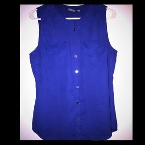 Soho Sleeveless Button Up Blouse